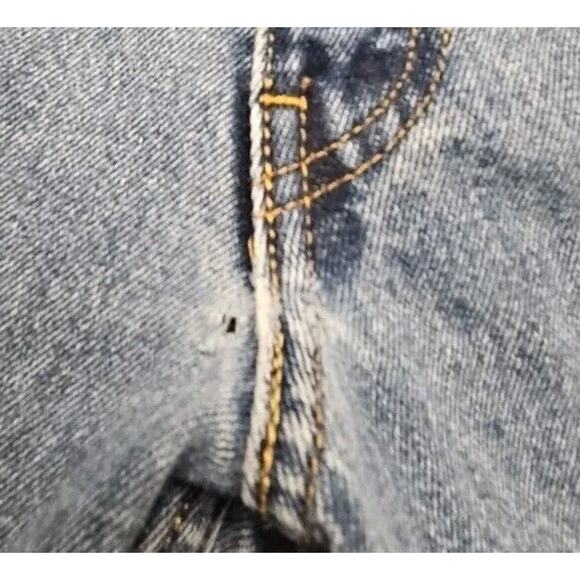 Levi's 550 Jeans Men's 38x34 Blue Relaxed Fit Medium Wash Denim, Well Worn - Picture 7 of 16